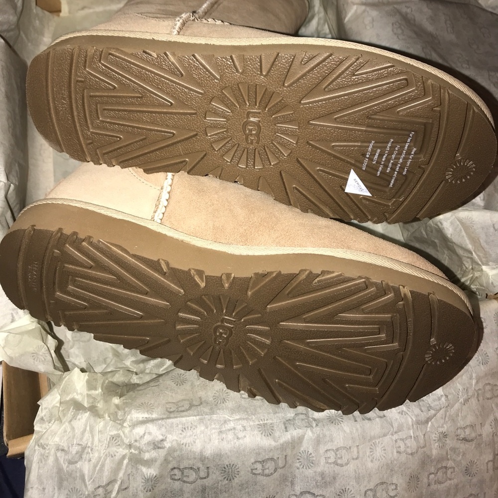 🔴SOLD🔴🆕 Brand New Ugg Classic II Tall Boot Sand - Picture 5 of 6